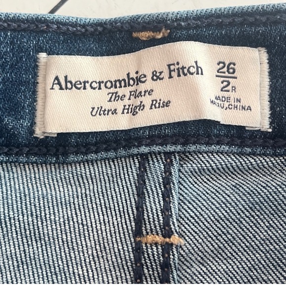Abercrombie & Fitch The Flare Ultra High Rise Jeans Women's Size 26 Denim Preppy - Picture 7 of 10